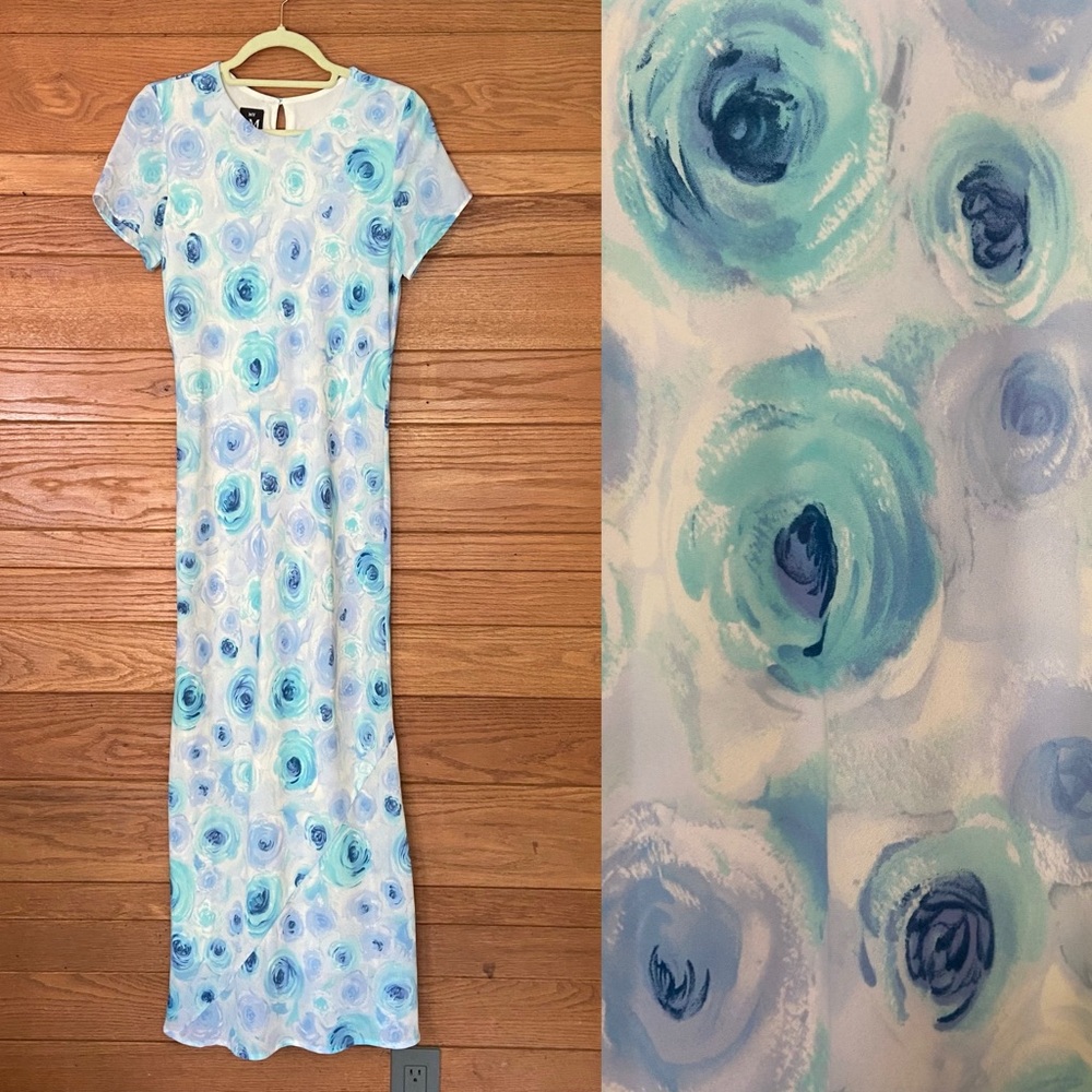 My Michelle 90s blue and white floral bias cut maxi short sleeve dress